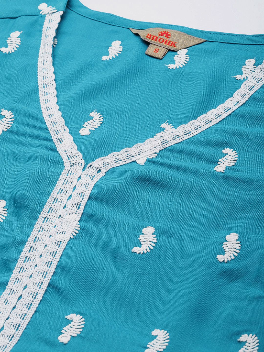 Dhiyona AN Ethnic Motifs Embroidered Kurta with Sharara