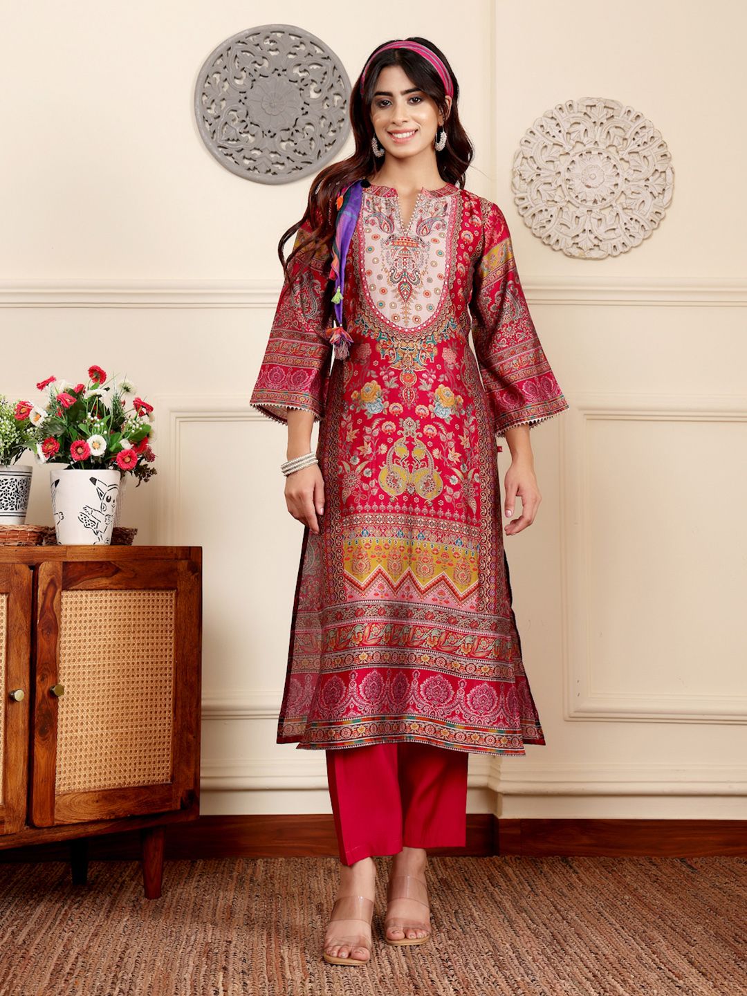 Fuchsia Ethnic Motifs Printed Gotta Patti Chanderi Silk Kurta With Trousers And Dupatta