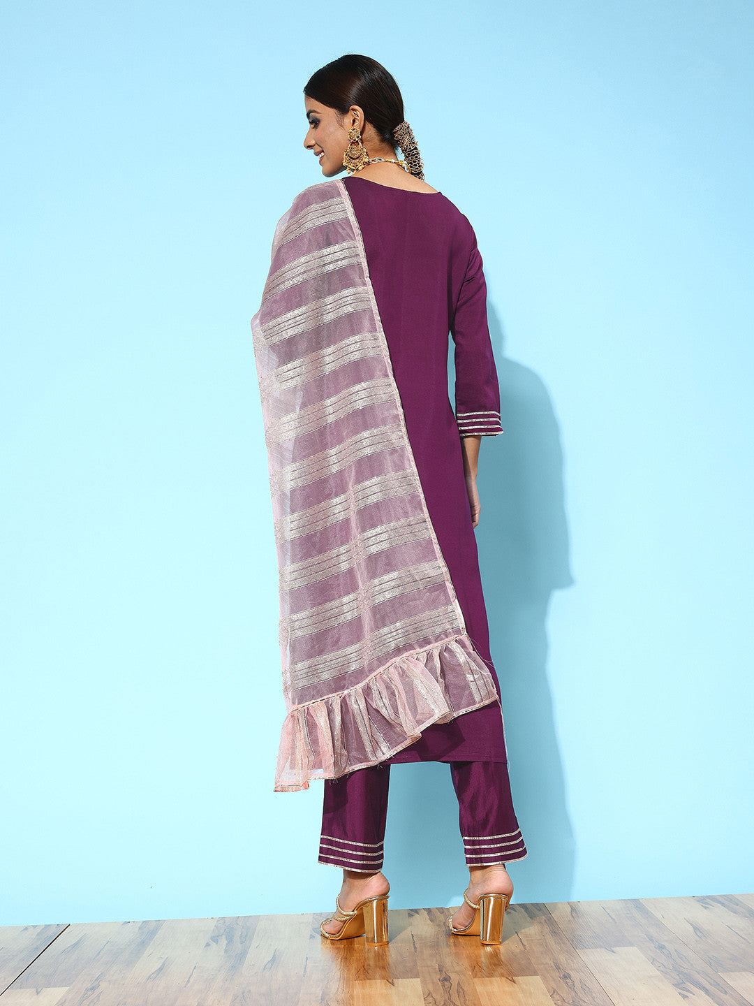 Floral Embroidered Regular Sequinned Pure Cotton Kurta with Trousers & Dupatta