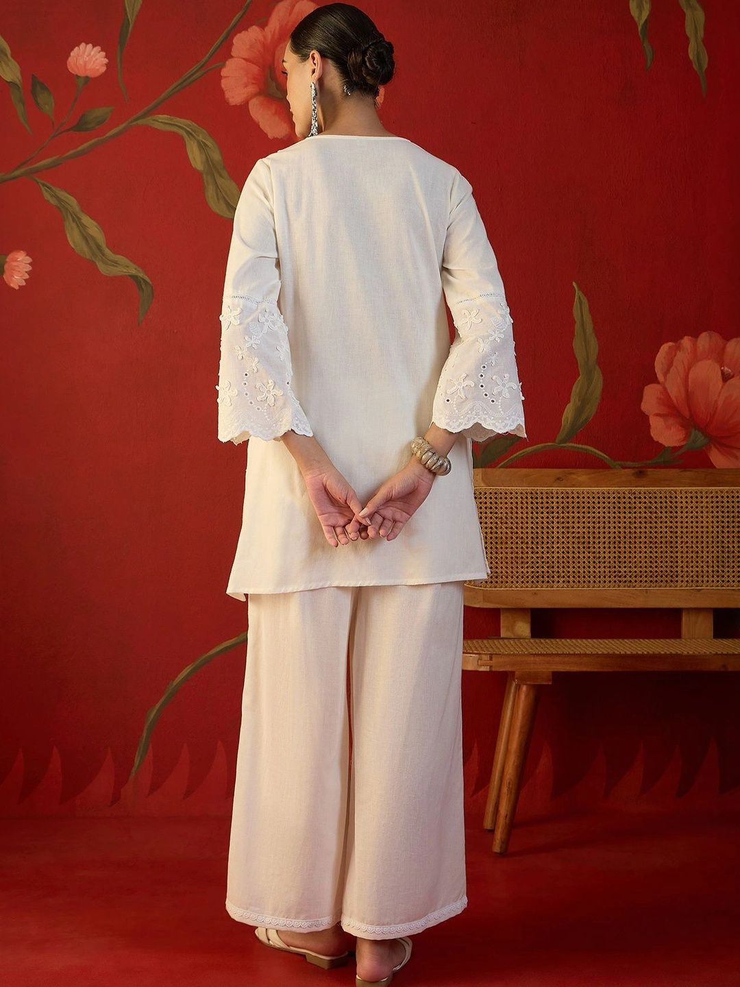 Women Floral Embroidered Regular Thread Work Pure Cotton Kurta with Palazzos