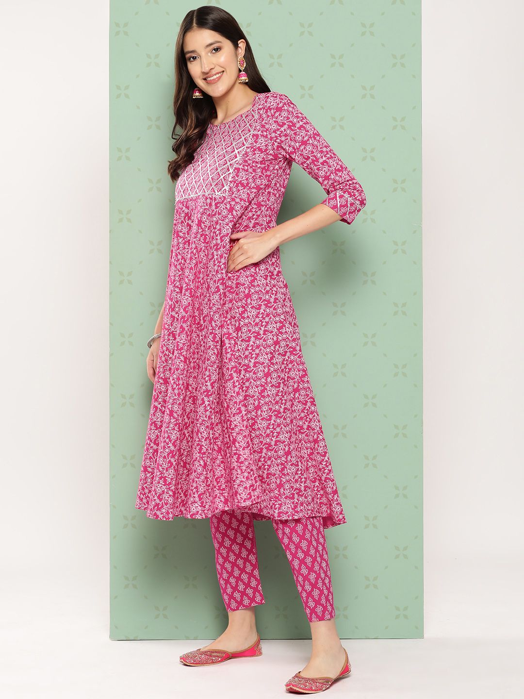 Dhiyona KL Women Ethnic Motifs Printed Empire Gotta Patti Kurta with Trousers & With Dupatta