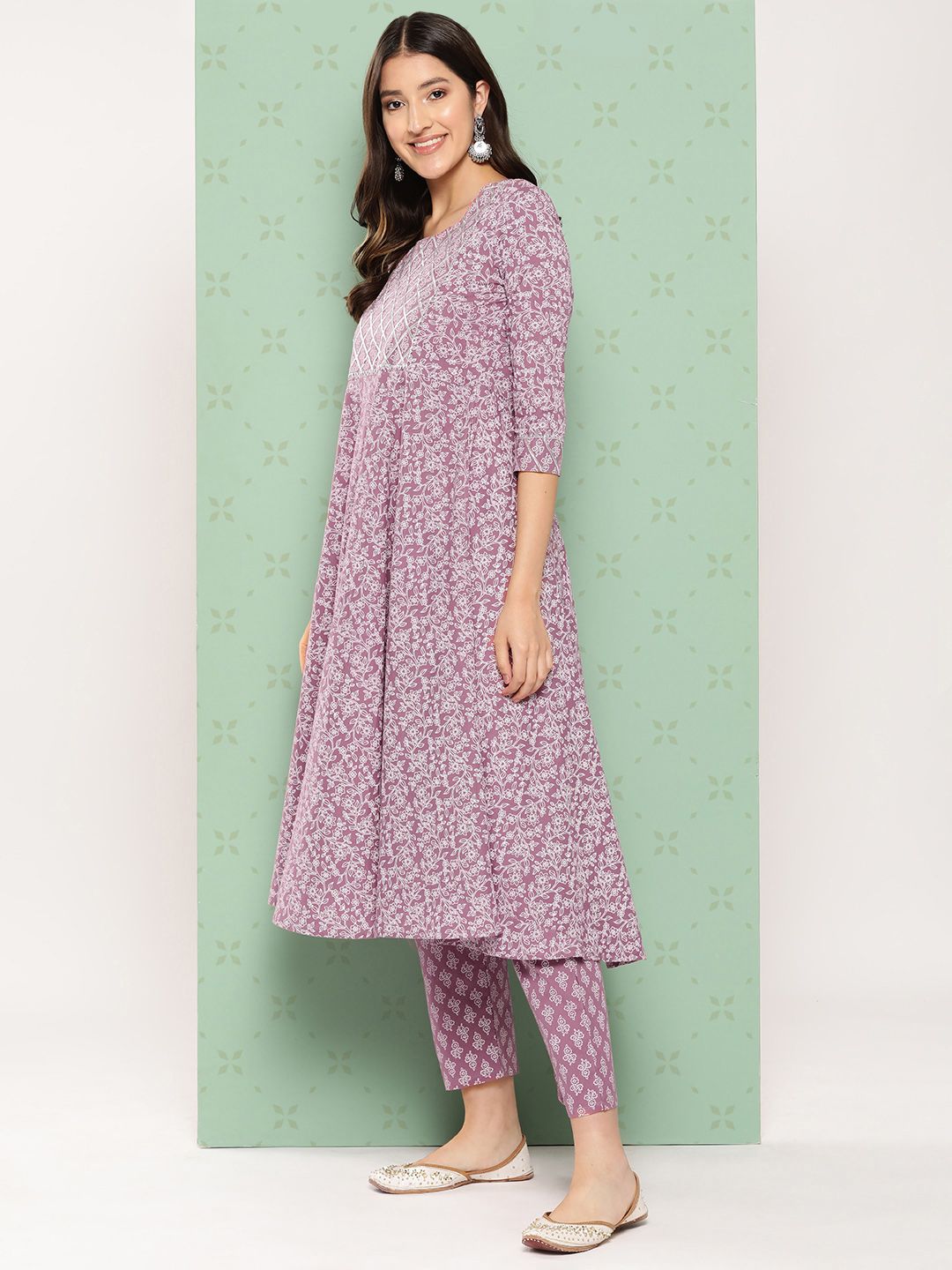 Dhiyona KL Women Ethnic Motifs Printed Empire Gotta Patti Kurta with Trousers & With Dupatta