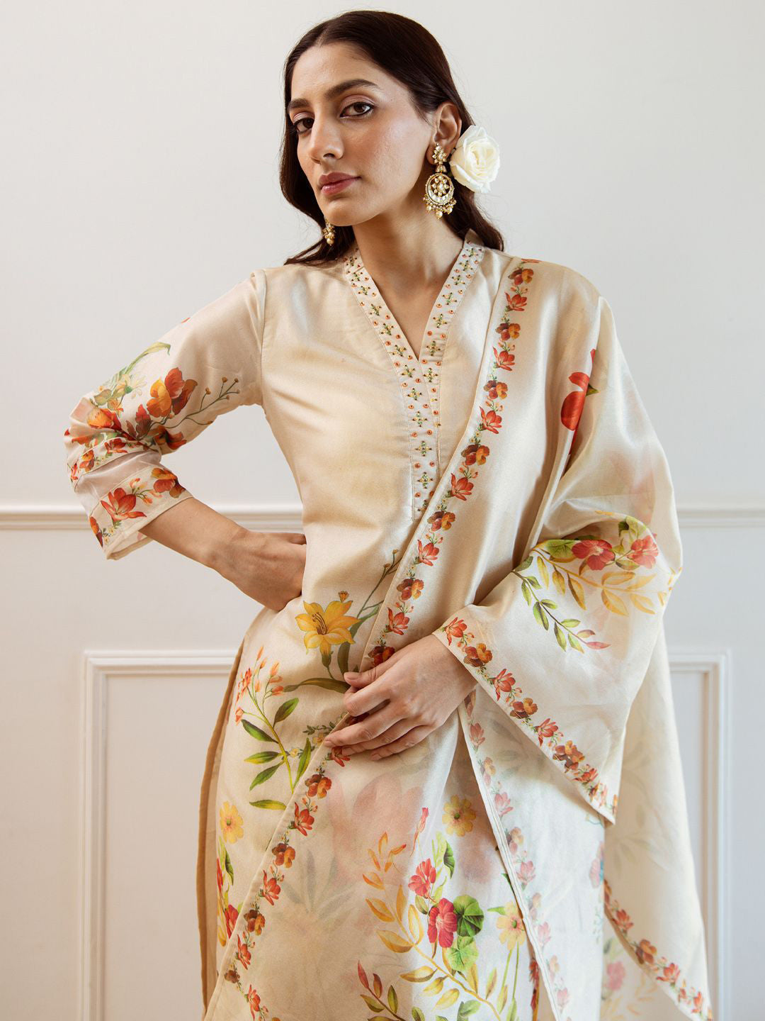 Women Floral Printed Regular Kurta with Trousers Dupatta