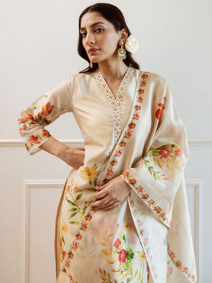 Women Floral Printed Regular Kurta with Trousers Dupatta