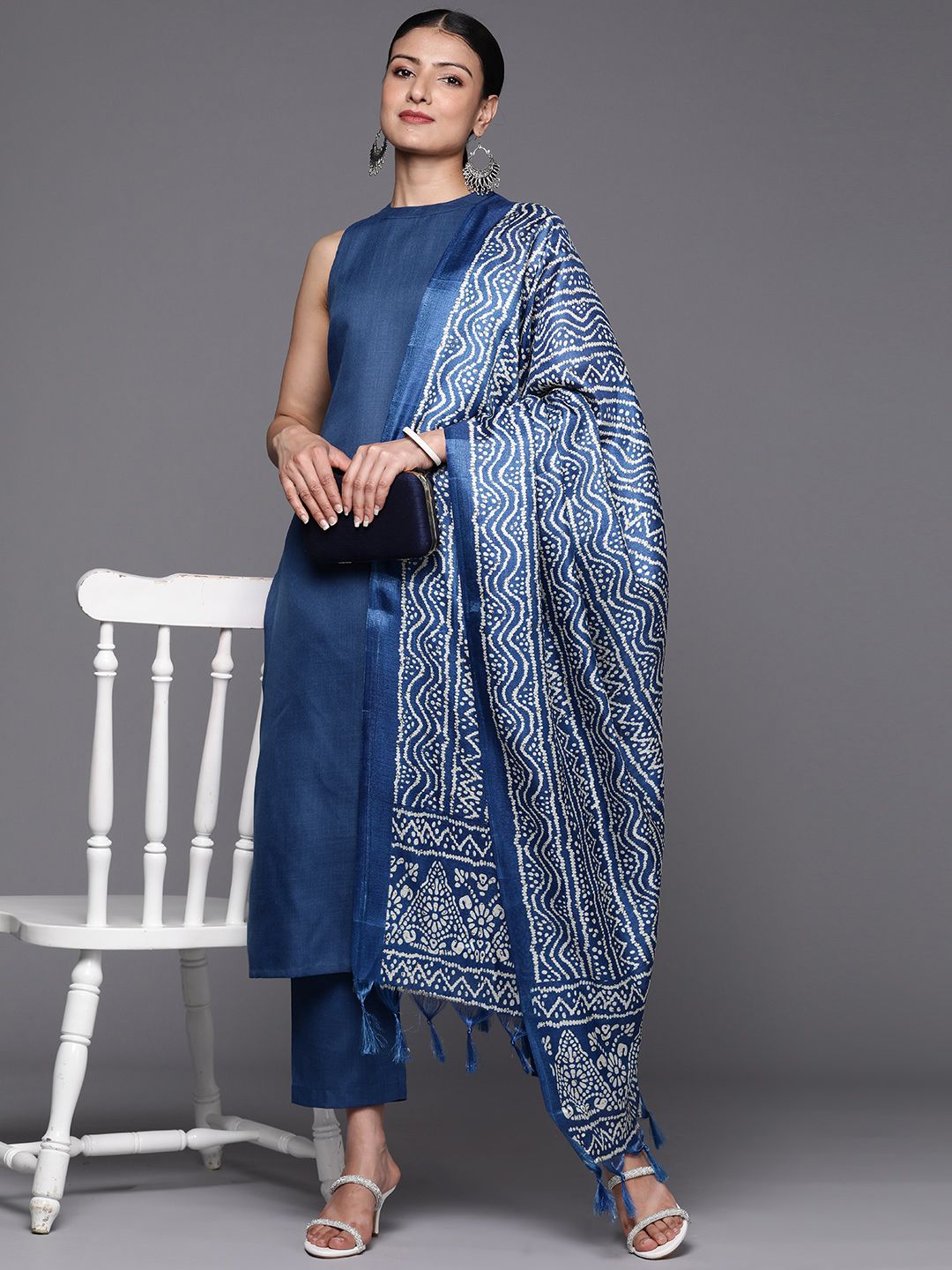 Blue Blue Sleeveless Halter Neck Straight Republic Day Kurta with Trouser & Bandhani Printed Dupatta