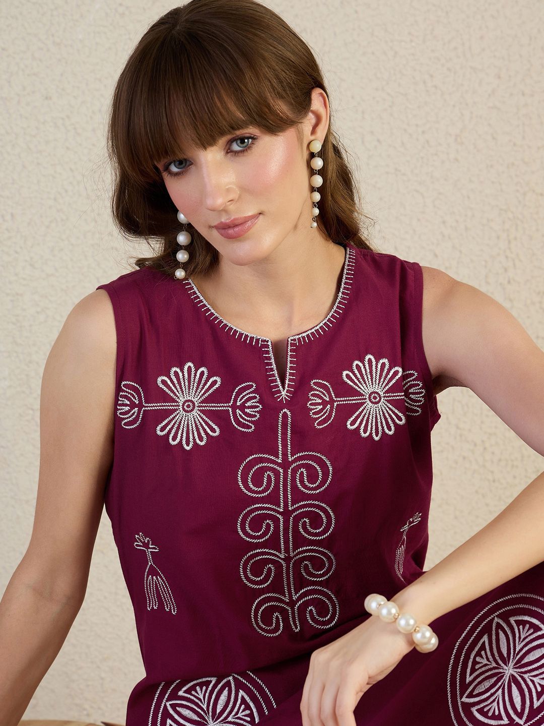Dhiyona IE Floral Embroidered Notch Neck Thread Work Pure Cotton Straight Kurta & Palazzos