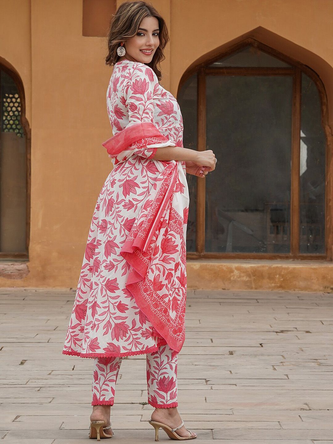 Dhiyona KL Floral Printed Pure Cotton Anarkali Kurta with Trousers & With Dupatta
