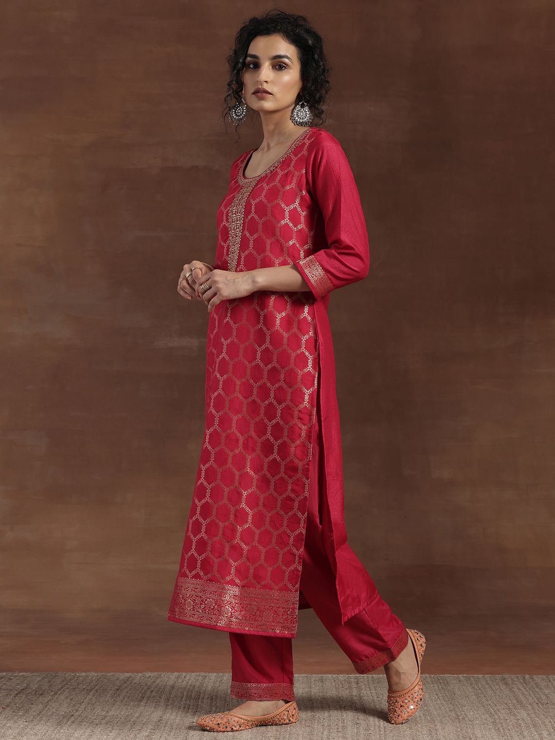 Dhiyona LL Woven Design Regular Kurta with Palazzos & Dupatta