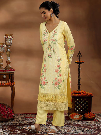Floral Printed Thread Work Straight Kurta With Trousers & Dupatta