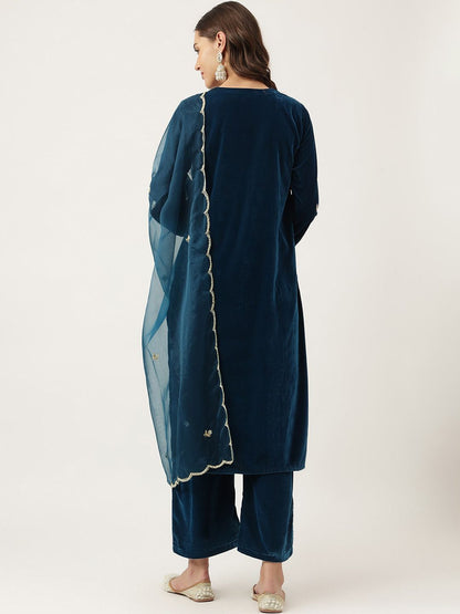 Dhiyona KL Floral Embroidered Beads and Stones Velvet Kurta With Palazzos & Dupatta