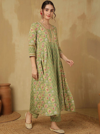 Women Floral Printed Empire Pure Cotton Kurta with Trousers & With Dupatta
