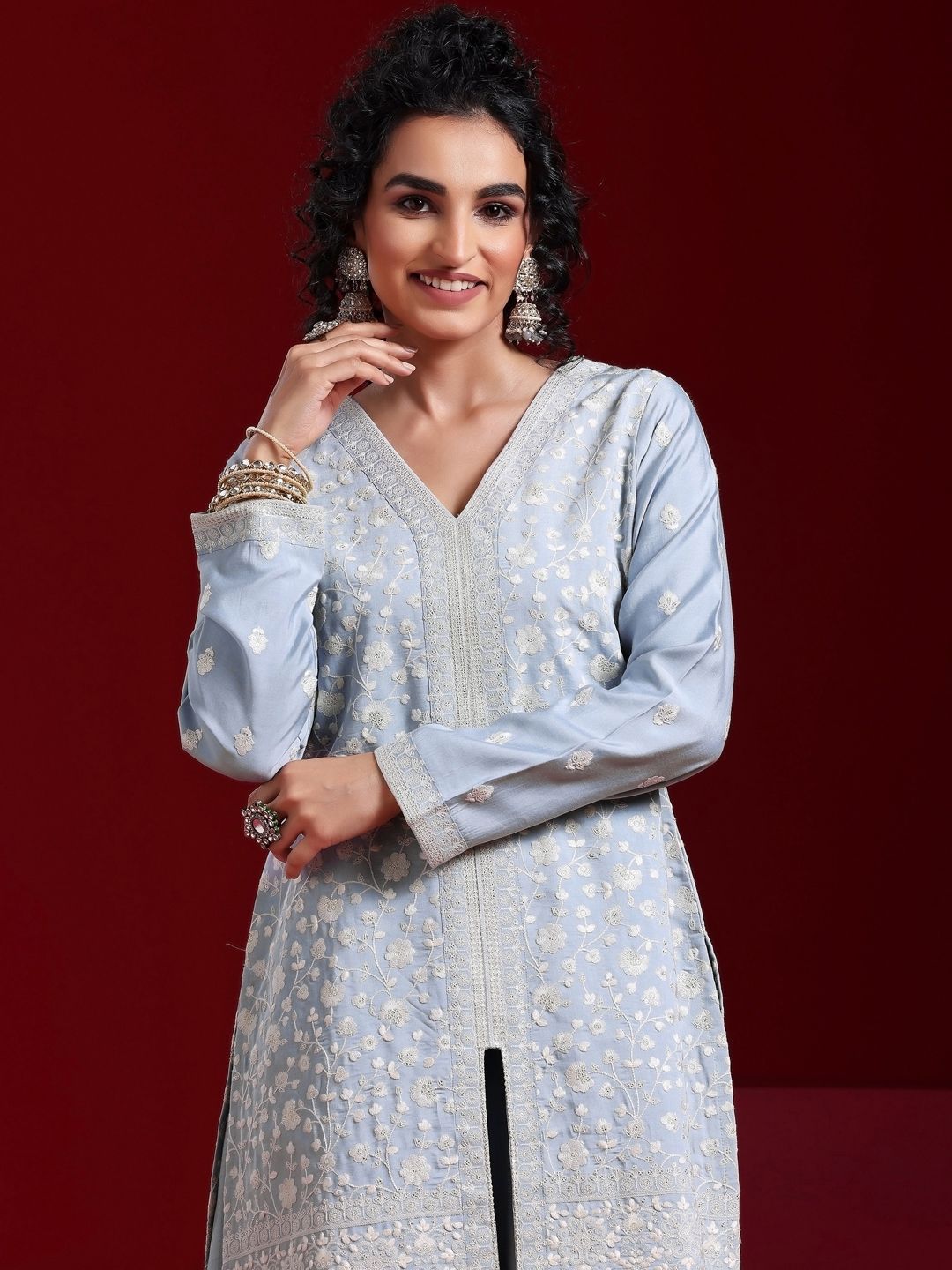 Dhiyona LL Floral Embroidered Regular Sequinned Kurta with Palazzos & Dupatta