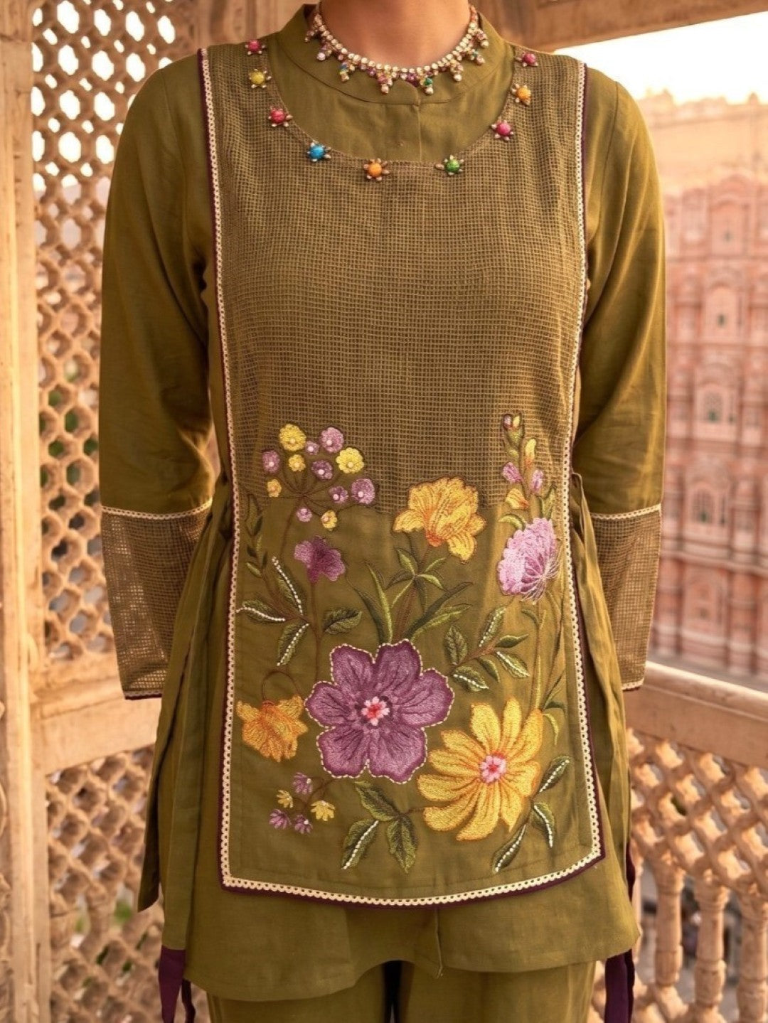 Gaur Mantis Embroidery Cotton Co-ord Set