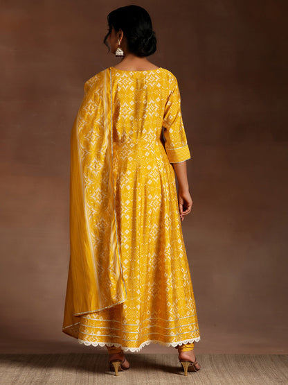 Women Ethnic Motifs Printed Panelled Thread Work Kurta with Trousers & With Dupatta