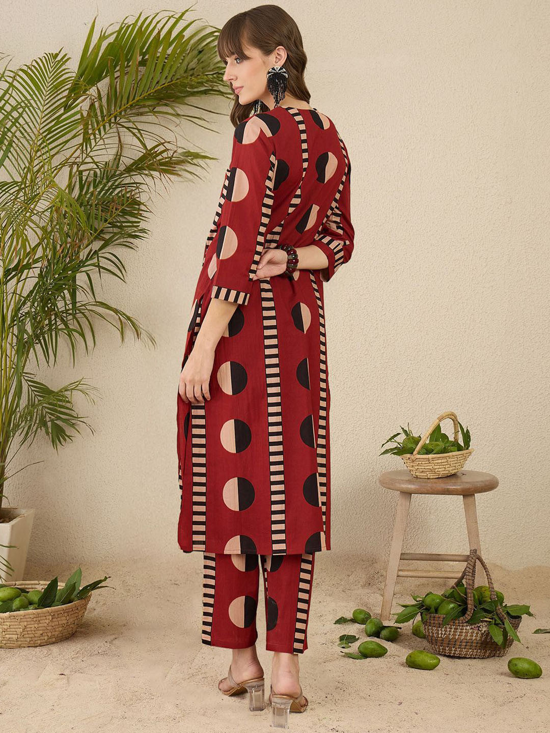 Women Printed Pleated Pure Cotton Kurta with Trousers