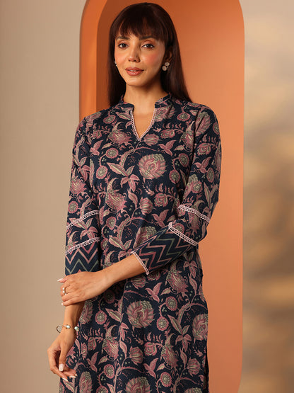 Women Floral Printed Kurta with Trousers