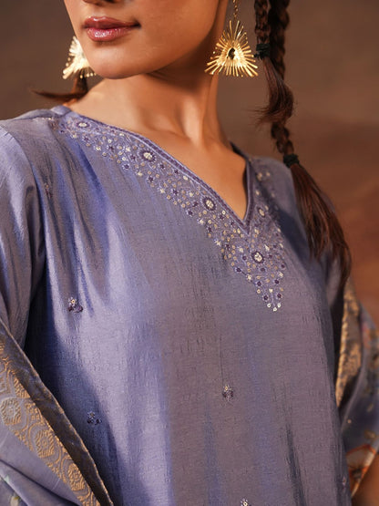 Dhiyona IS Women's Floral Embroidered V-Neck Three-Quarter Sleeves Kurta with Trousers & With Dupatta