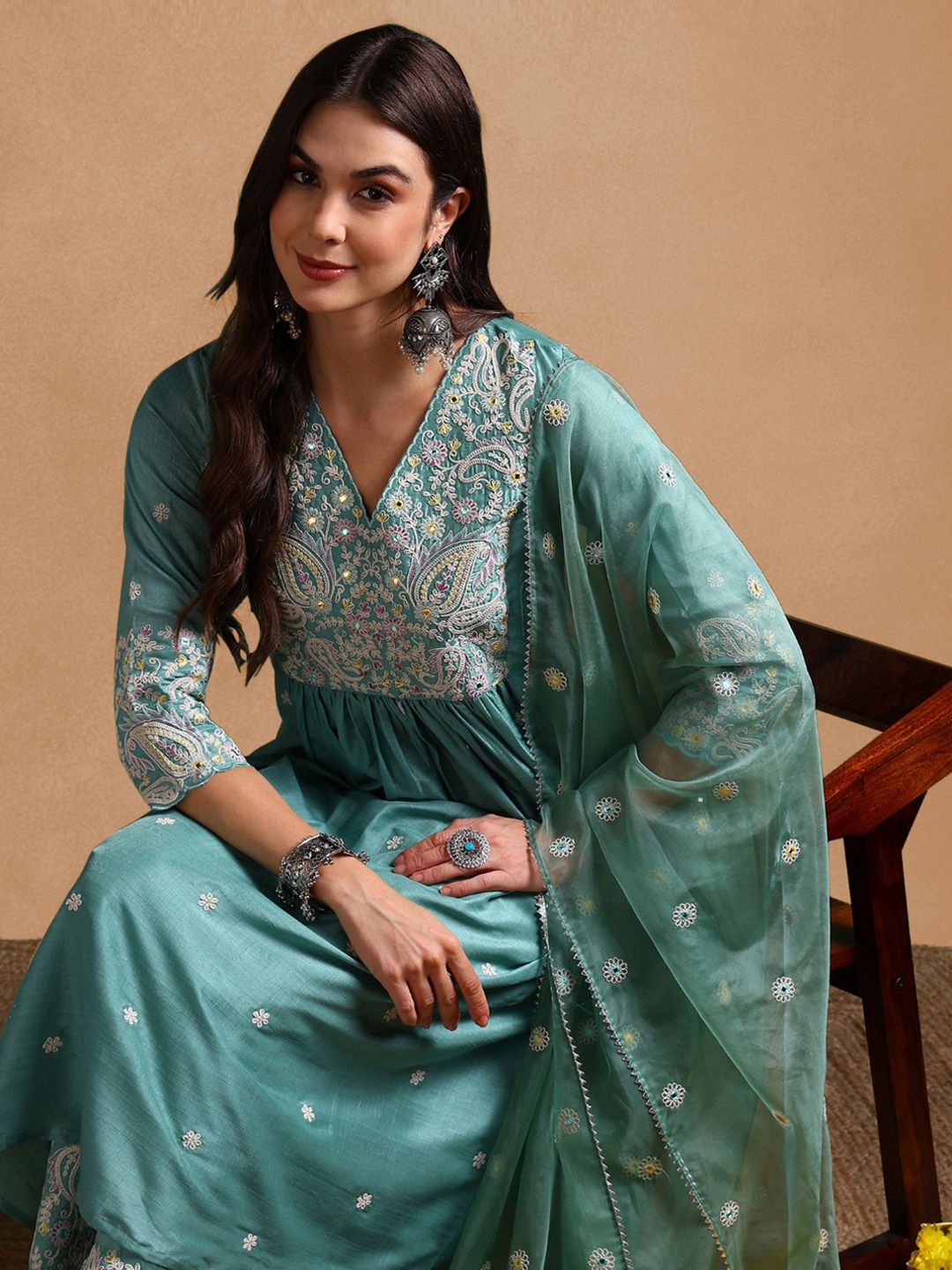 Dhiyona KL Floral Embroidered Pleated Thread Work Kurta with Palazzos & Dupatta