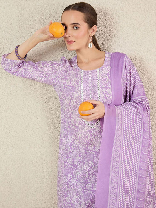 Women Floral Printed Kurta with Trousers & Dupatta