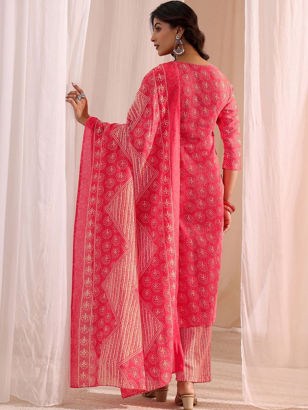 Women Ethnic Motifs Printed Regular Kurta with Trousers & With Dupatta