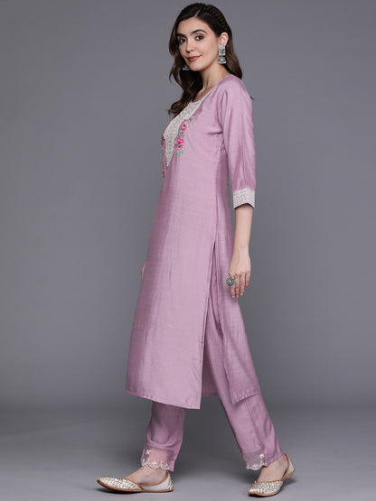 Floral Embroidered Regular Thread Work Kurta With Trousers & Dupatta