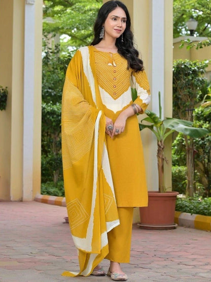 Women Leheriya Dyed Regular Pure Cotton Kurta with Palazzos & With Dupatta