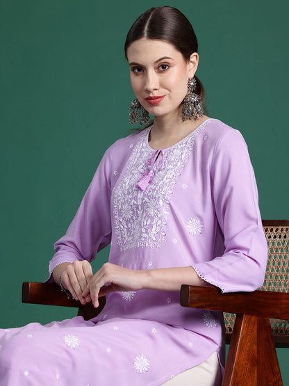 Dhiyona IE Floral Embroidered Thread Work Kurta