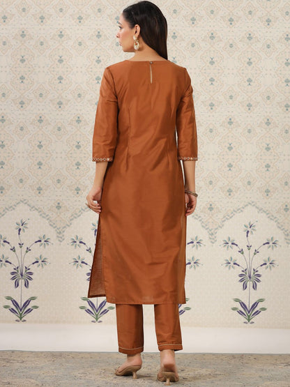 Dhiyona OD  Geometric Embroidered Mirror Work Kurta With Trousers