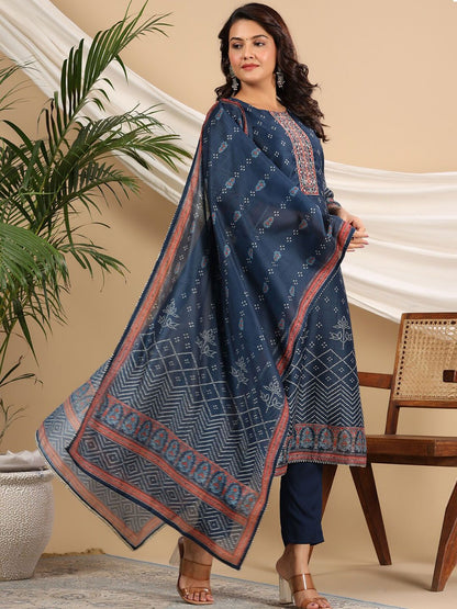 Dhiyona RR Women's Bandhani Printed Sequinned Kurta with Trousers & Dupatta