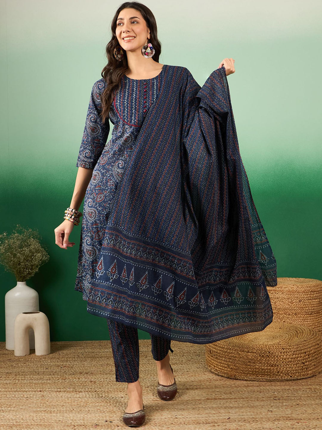 Ethnic Motifs Printed Gotta Patti Pure Cotton Kurta with Trousers & With Dupatta