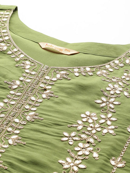 Dhiyona Women's Plus Size Floral Embroidered Gotta Patti Kurta with Trousers & With Dupatta