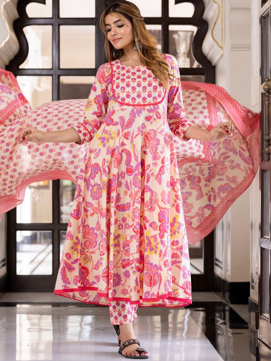 Dhiyona KL Women Floral Printed Cotton Kurta with Churidar & Dupatta