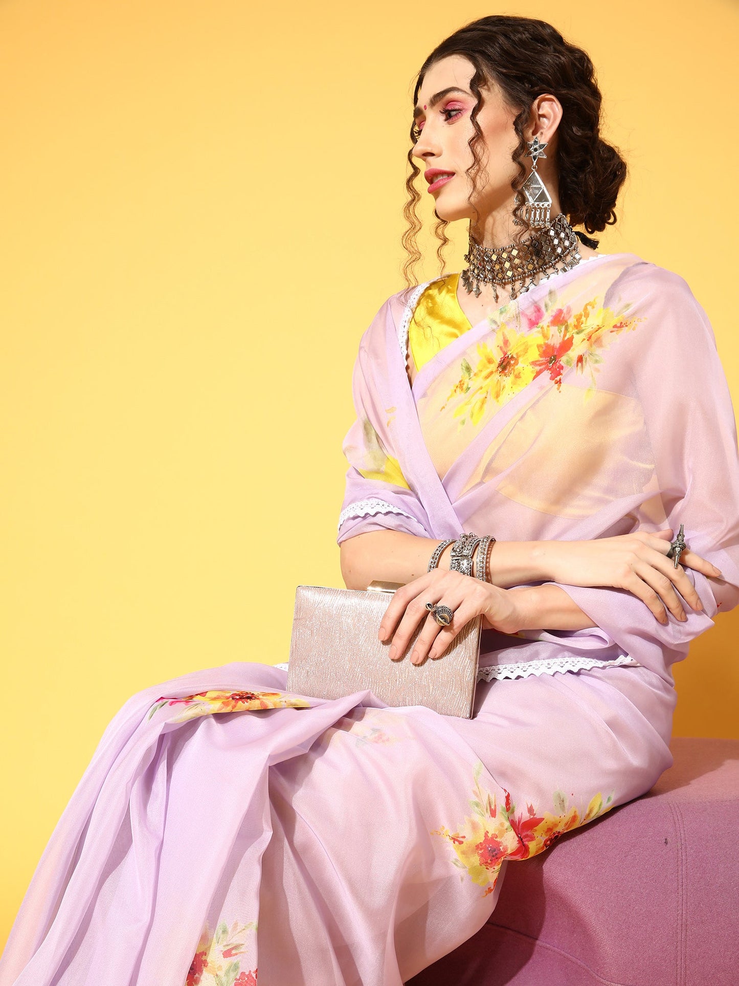 Women's Organza Lavendar Digital Print Designer Saree With Blouse Piece