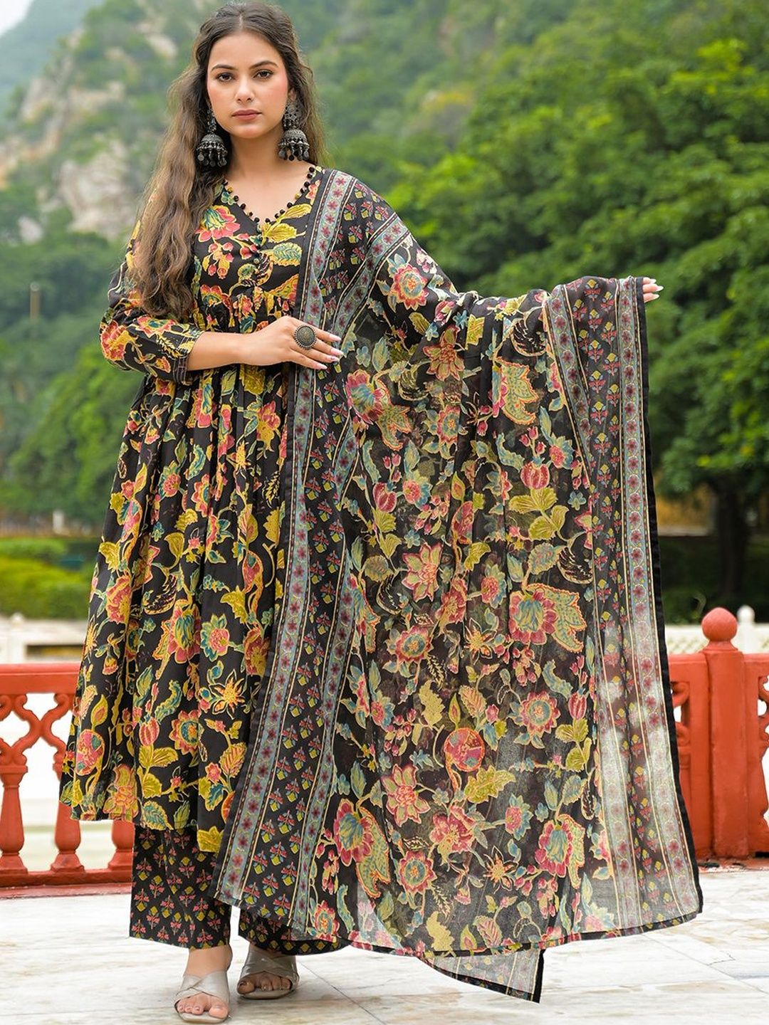 Dhiyona KL Floral Printed Straight Pure Cotton Kurta With Trouser & Dupatta