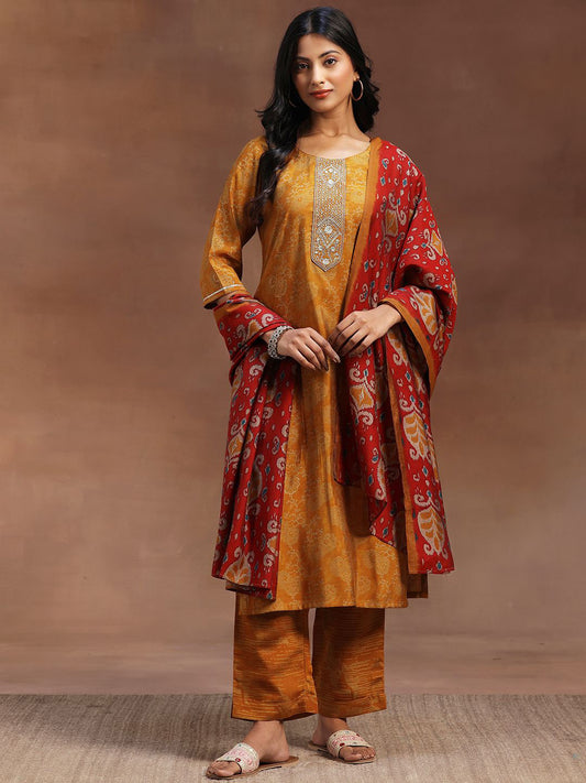 Women Floral Printed Embroidered Kurta with Trousers & With Dupatta