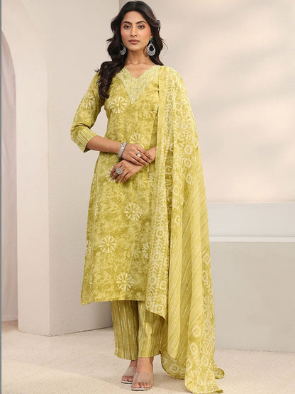 Women Ethnic Motifs Printed Regular Thread Work Kurta with Trousers & With Dupatta