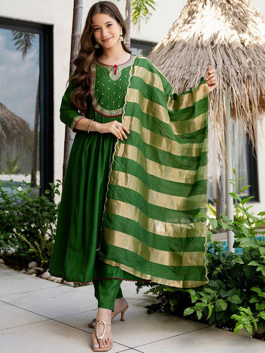 Dhiyona KL Ethnic Motifs Embroidered Sequinned Chanderi Silk Kurta With Trousers & Dupatta