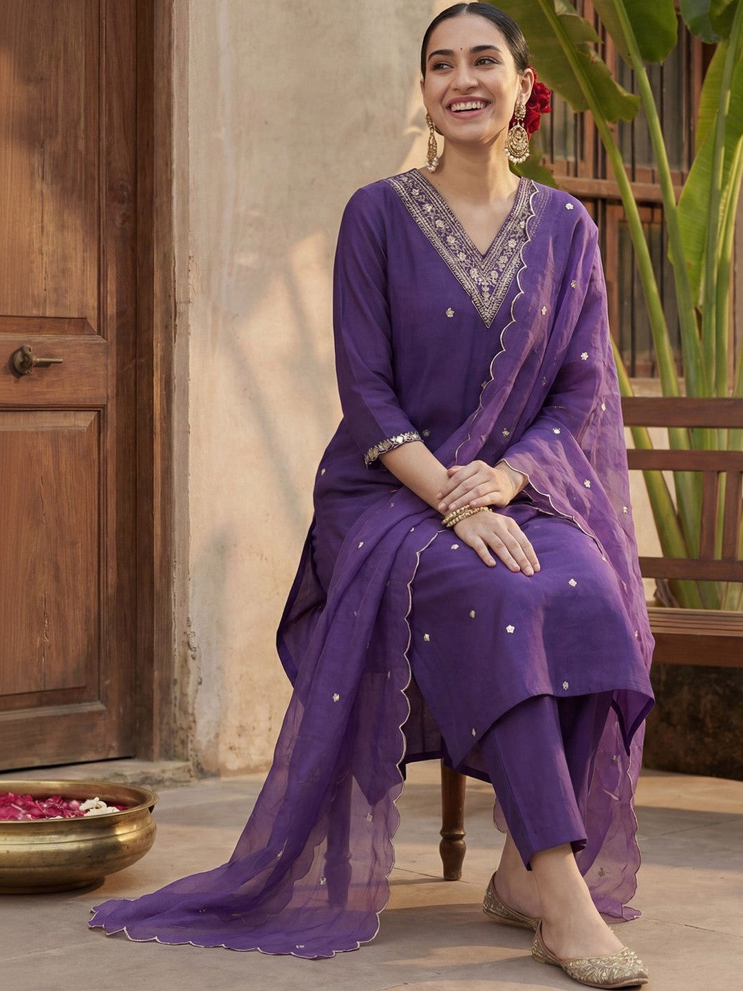 Women Ethnic Motifs Embroidered Regular Kurta with Trousers & With Dupatta