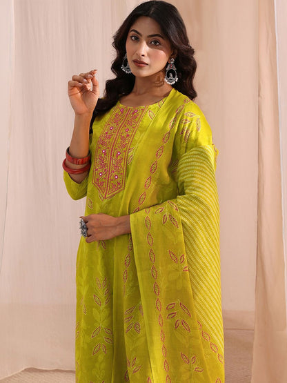Women Ethnic Motifs Printed Regular Thread Work Kurta with Trousers & With Dupatta