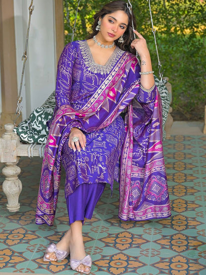 Dhiyona KL Women Ethnic Motifs Printed Regular Thread Work Kurta with Trousers & With Dupatta