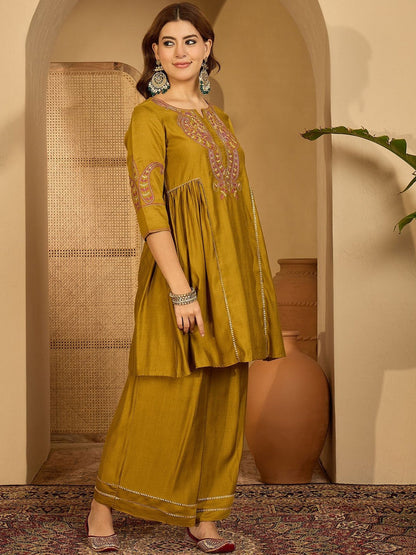 Women Olive Embroidered Kurta Sets With Dupatta