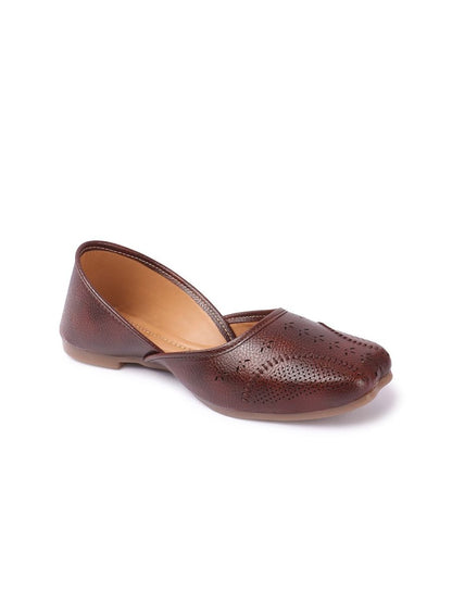 Dhiyona AK Women Ballerinas Flats