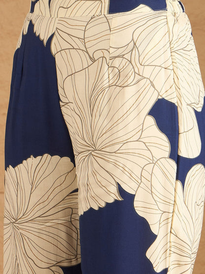 Floral Printed Round Neck Kurta & Trousers