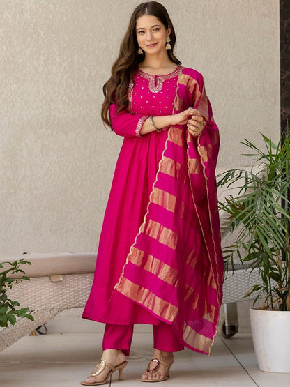 Dhiyona KL Ethnic Motifs Embroidered Empire Chanderi Silk Kurta with Trousers & Dupatta