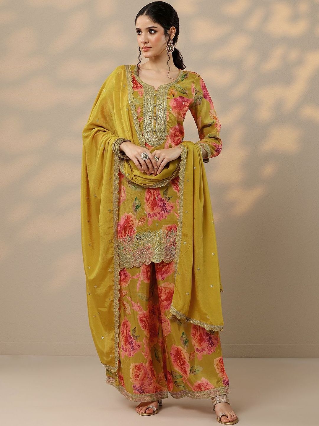 Dhiyona LL Women Floral Printed Sequinned Kurta with Palazzos & Dupatta