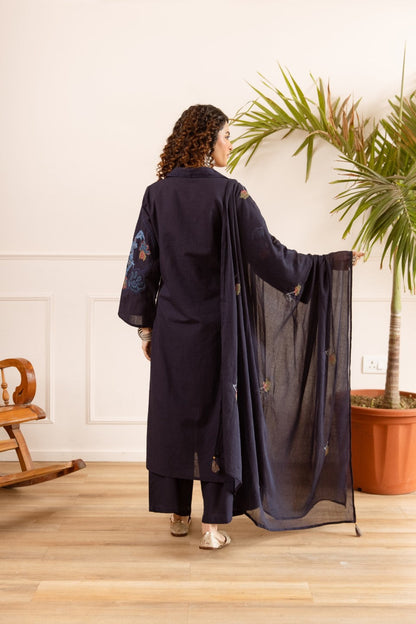 Karen trypan embroidery cotton suit set