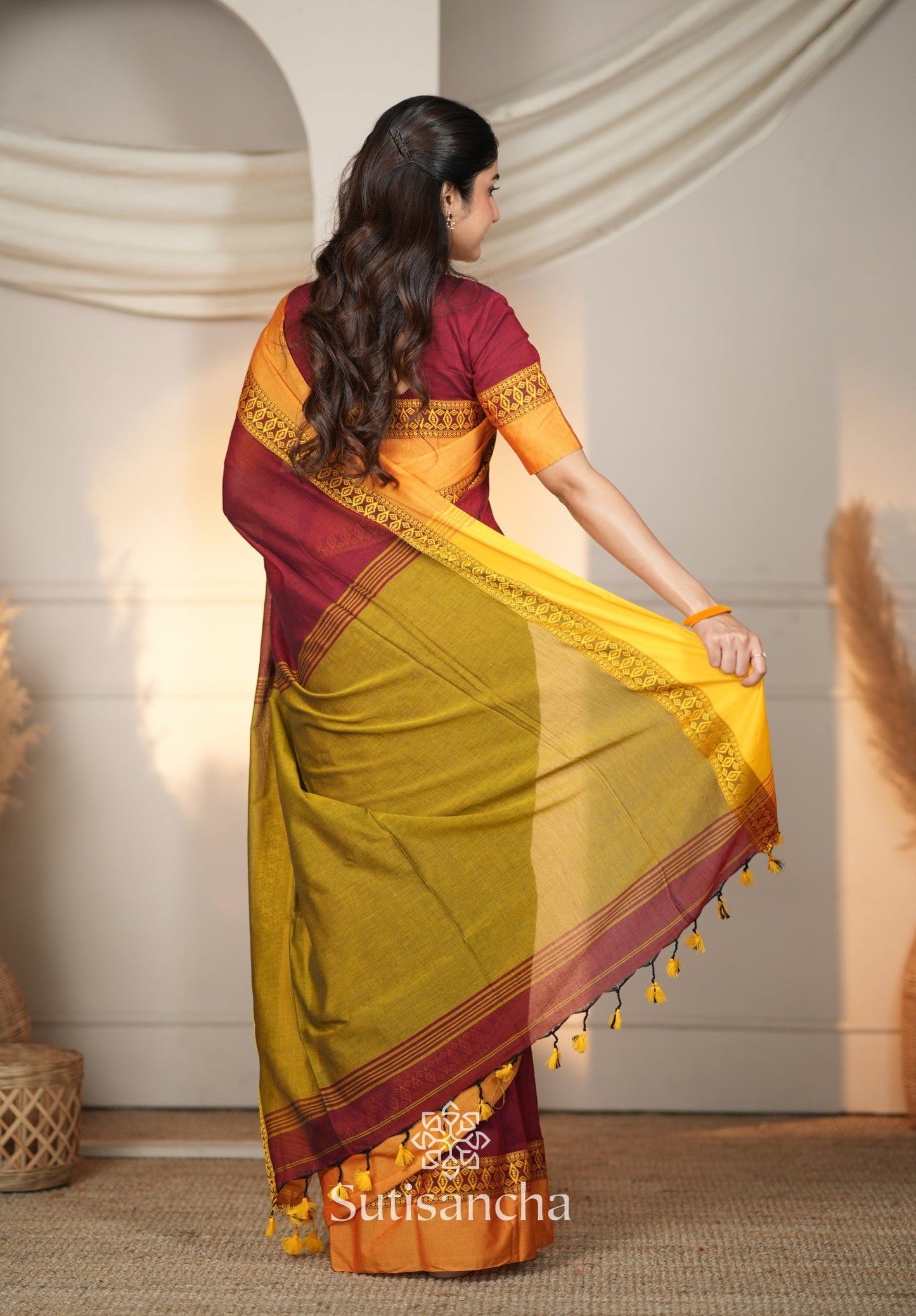 Dhiyona SS Timeless Weave Bengal Cotton Saree by Sutisancha