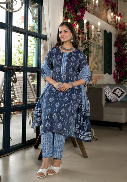 Women Blue Embroidery Viscose Rayon Kurta, Pant And Dupatta Set