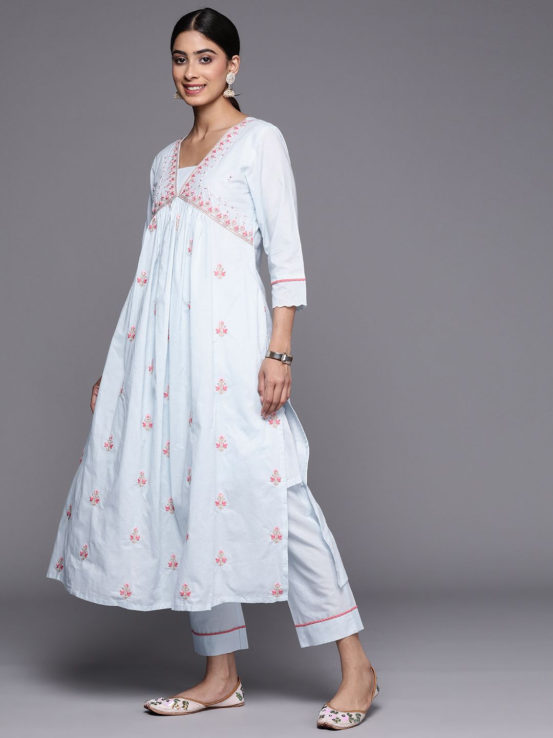 Dhiyona VA Women'sAlia Cut Floral Embroidered Empire Sequinned Pure Cotton Kurta With Trousers & Dupatta