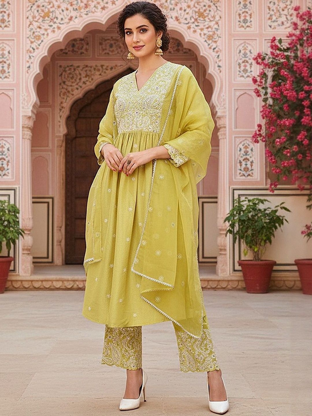 Dhiyona KL Floral Embroidered Panelled Thread Work Anarkali Kurta With Palazzo & Dupatta